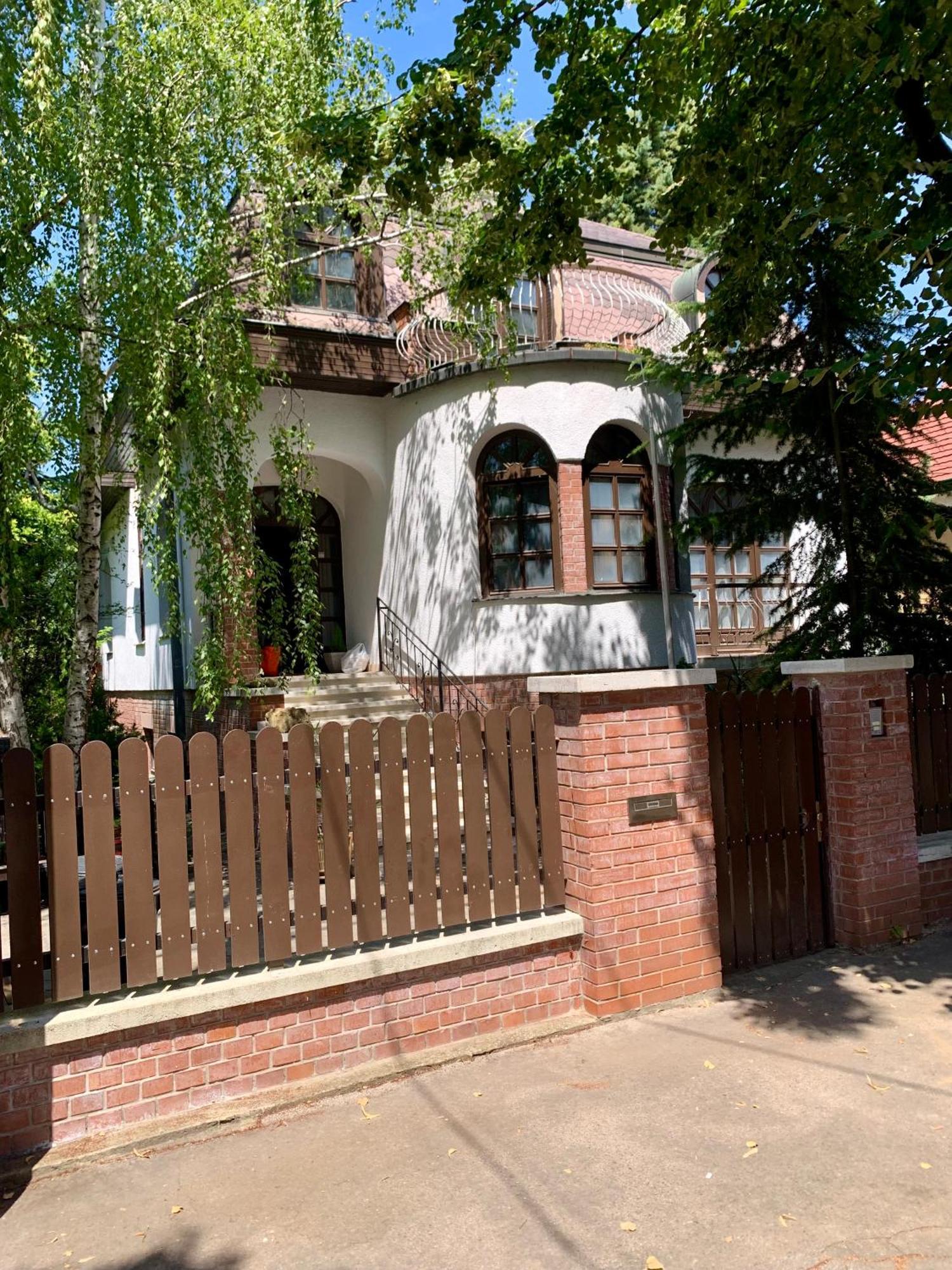 Villa Butterfly Budapest Eksteriør bilde